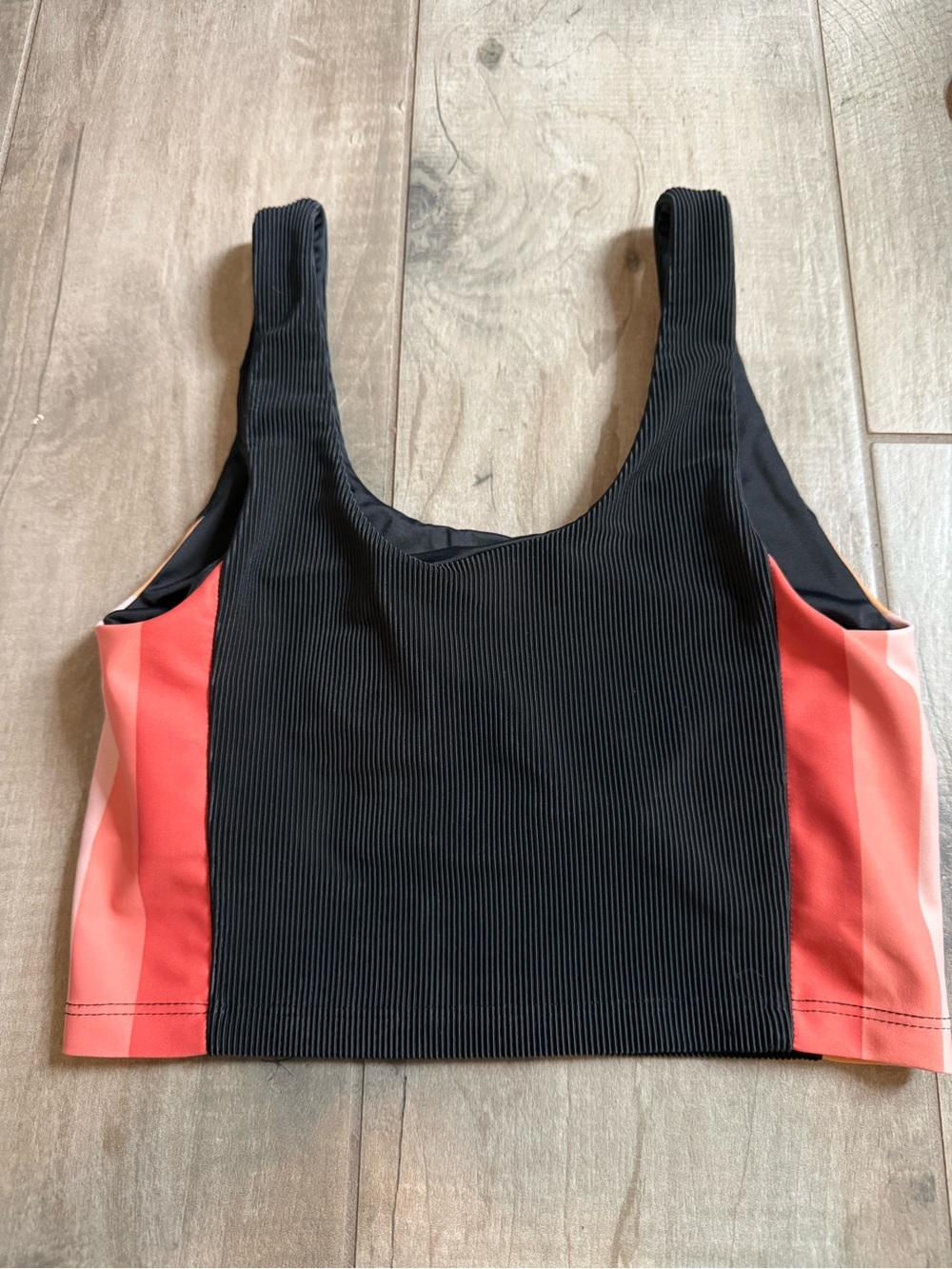 Beach Riot Black Athletic Crop Tank with Coral Side Panels
